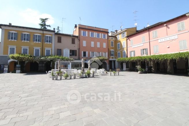 Appartamento in residenziale in Piazza Leoni 3