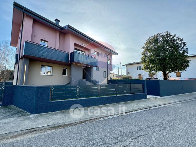 Appartamento in residenziale in Via Chiavris 54