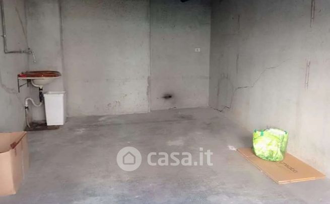 Box/posto auto in residenziale in Via Pasubio 72