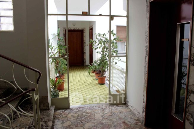 Appartamento in residenziale in Via Andrea Roccatagliata