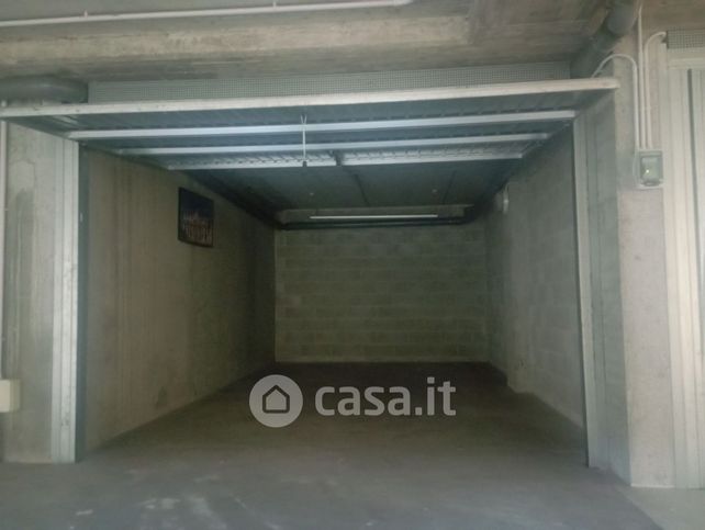 Garage/posto auto in residenziale in Via Vittorio Veneto 3