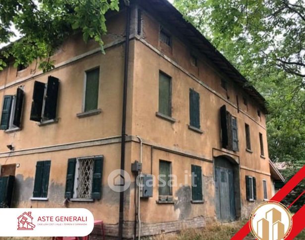 Casa bi/trifamiliare in residenziale in Via Fosdondo 106