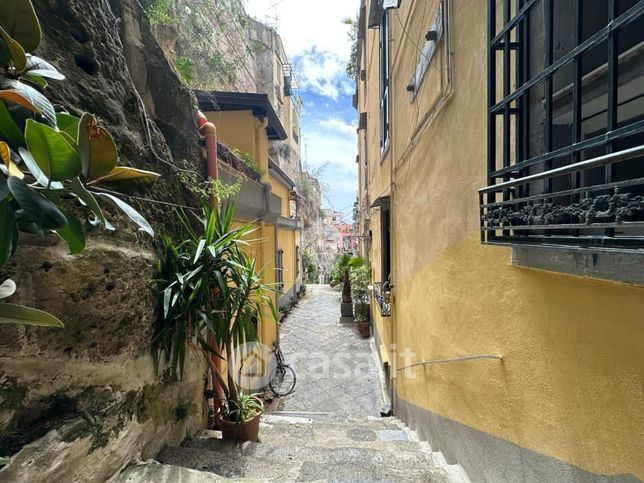 Appartamento in residenziale in Vico del Vasto a Chiaia