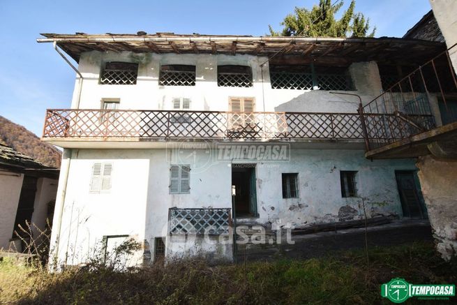 Casa indipendente in residenziale in Frazione Procaria 1