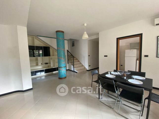 Appartamento in residenziale in Strada Colle Scorrano 5
