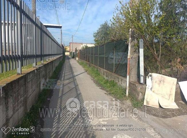 Terreno edificabile in residenziale in Via Fontana