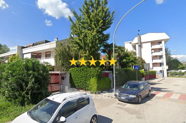 Villa in residenziale in Via Danimarca