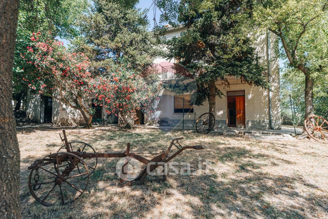 Casa indipendente in residenziale in Contrada Rigatelle 27