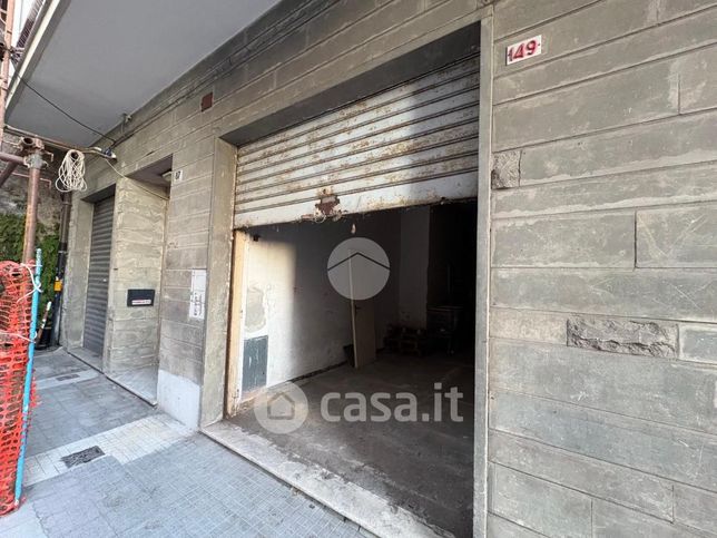 Capannone in commerciale in Via Ventimiglia