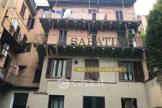 Appartamento in residenziale in Via Federico Confalonieri 21