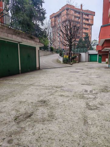 Box/posto auto in residenziale in 