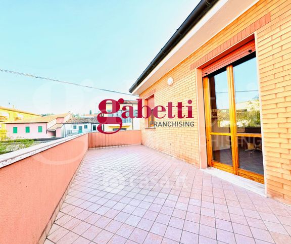Casa indipendente in residenziale in