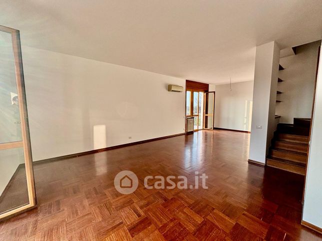 Attico/mansarda in residenziale in Via Pinerolo 16