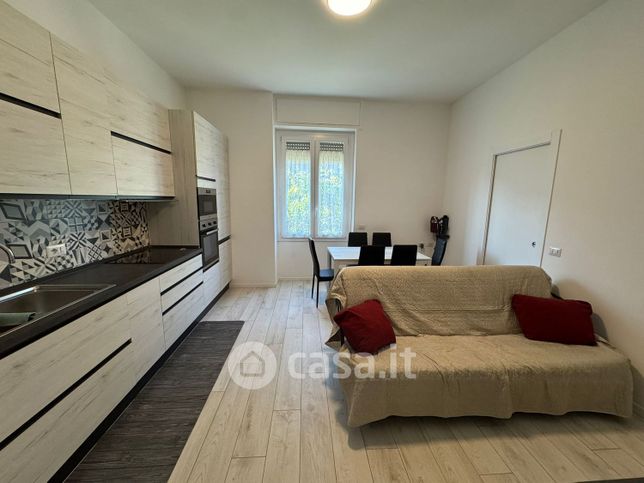 Appartamento in residenziale in Via Rombon 44