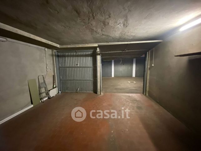 Garage/posto auto in residenziale in Spalto Marengo 67