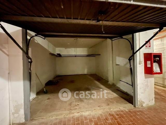 Box/posto auto in residenziale in 