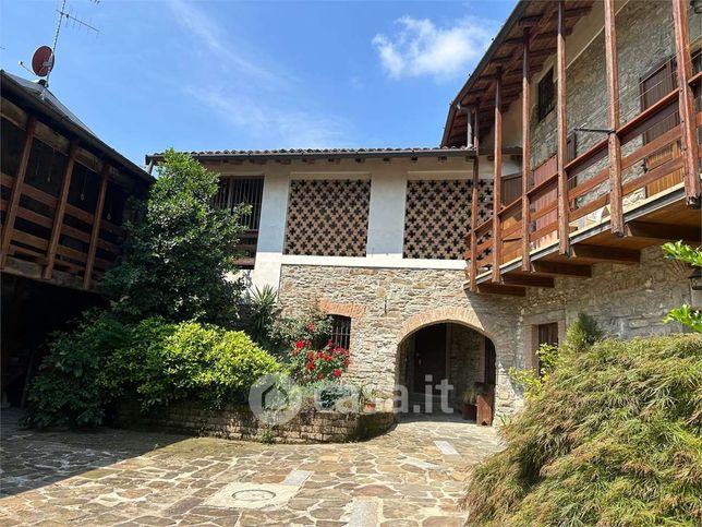 Rustico/casale in residenziale in 