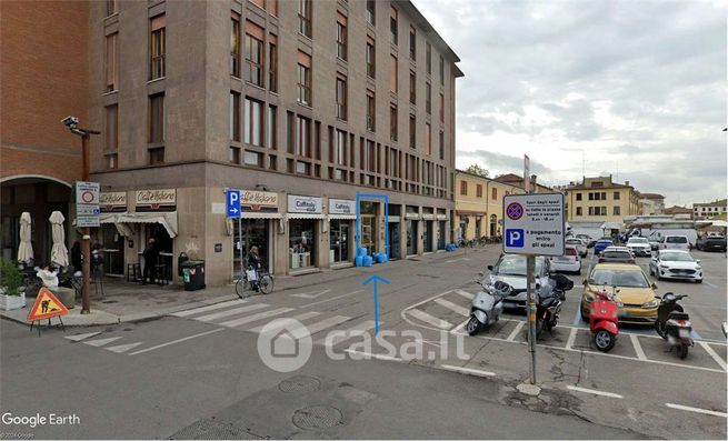 Garage/posto auto in residenziale in Piazza del Travaglio 9