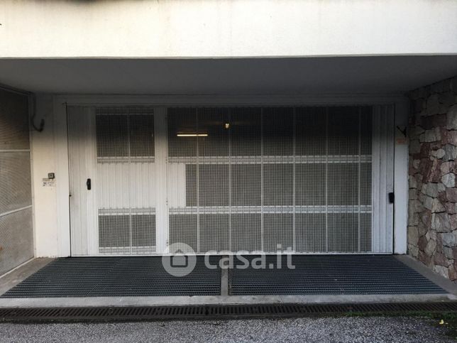 Garage/posto auto in residenziale in 