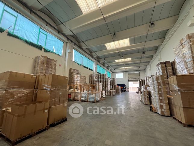 Capannone in commerciale in Via XX Settembre