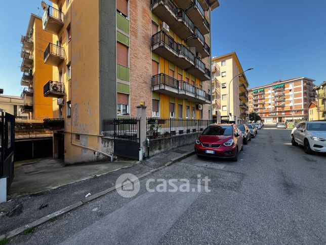 Box/posto auto in residenziale in Via Arnolfo di Cambio 1