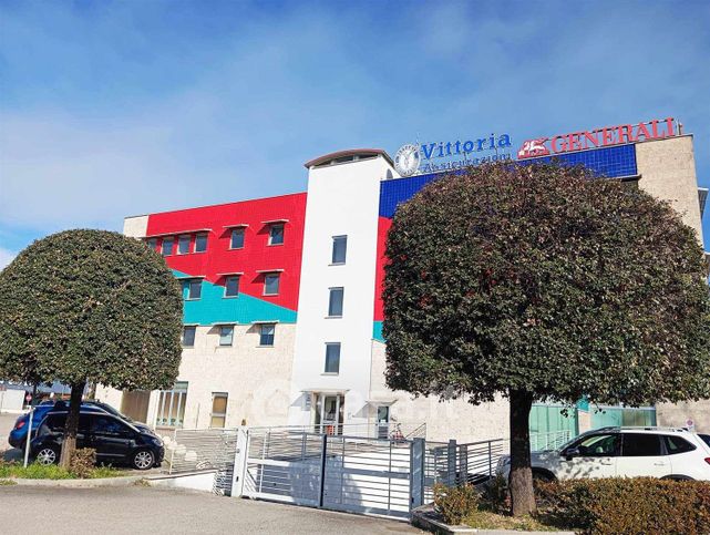 Ufficio in commerciale in Via del Maglio 2