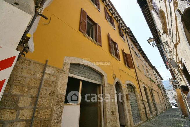 Casa indipendente in residenziale in Via della TribÃ¹ Fabia 16