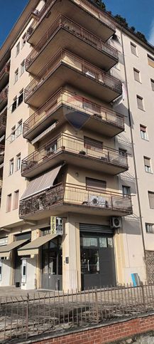 Box/posto auto in residenziale in Viale Antonio Gramsci 41