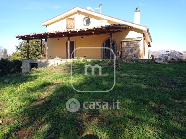 Villa in residenziale in Via della Chiesetta 33