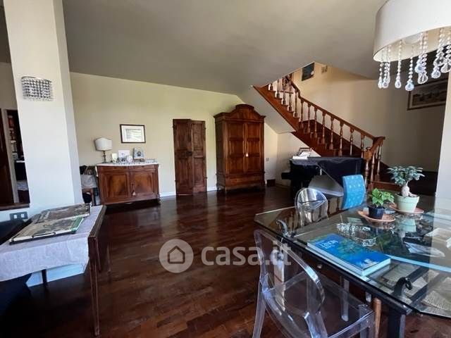Villa in residenziale in 