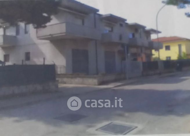 Appartamento in residenziale in Via Tavo 265