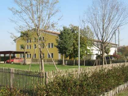 Negozio/locale commerciale in commerciale in Via Paliaga