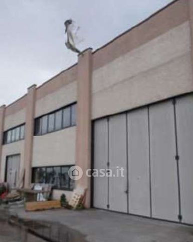 Capannone in commerciale in Strada Quingenti