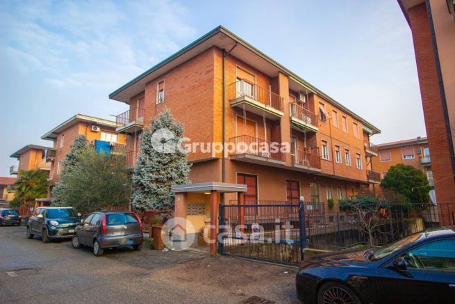 Appartamento in residenziale in Via Palli 4