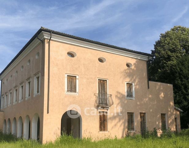 Villa in residenziale in Via XXVIII Aprile 20