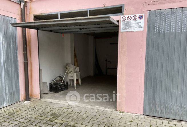 Garage/posto auto in residenziale in Via dei Gelsi 3