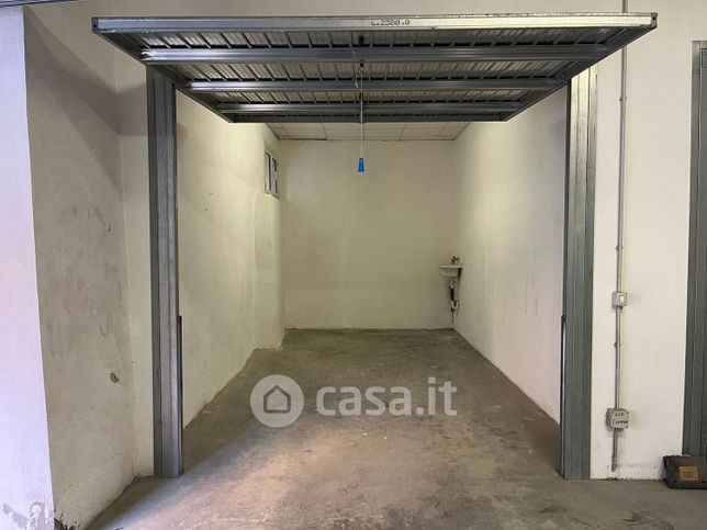 Garage/posto auto in residenziale in Via Sampierdarena