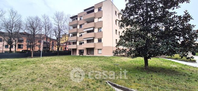 Appartamento in residenziale in Via Felice Cavallotti 142