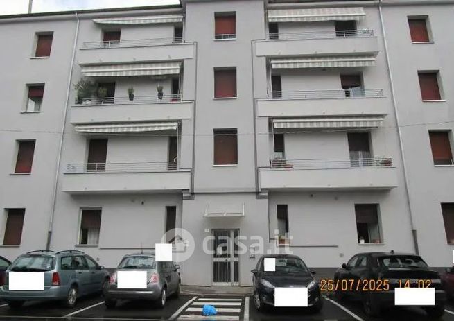 Appartamento in residenziale in Via F. Ferrucci 7