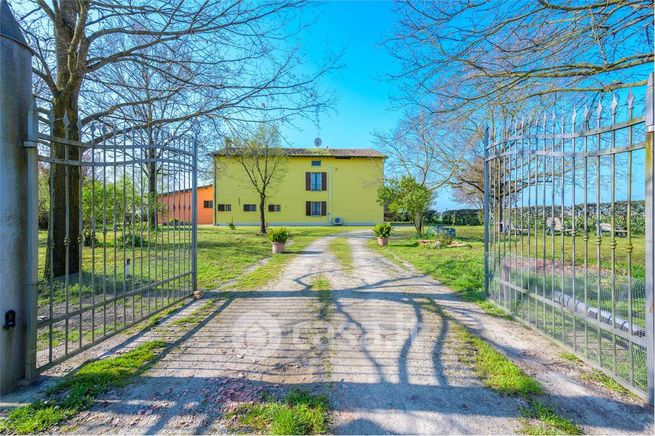 Casa bi/trifamiliare in residenziale in Via Cicerone 1