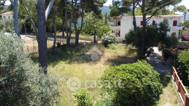 Terreno edificabile in residenziale in Corso Beato Simeone