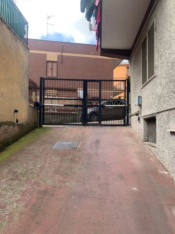 Box/posto auto in residenziale in Via Torrita di Siena 52