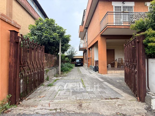 Appartamento in residenziale in Via Tortorici