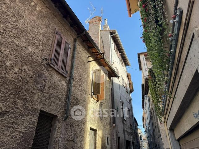 Appartamento in residenziale in Via Pierantonio Petrini 4