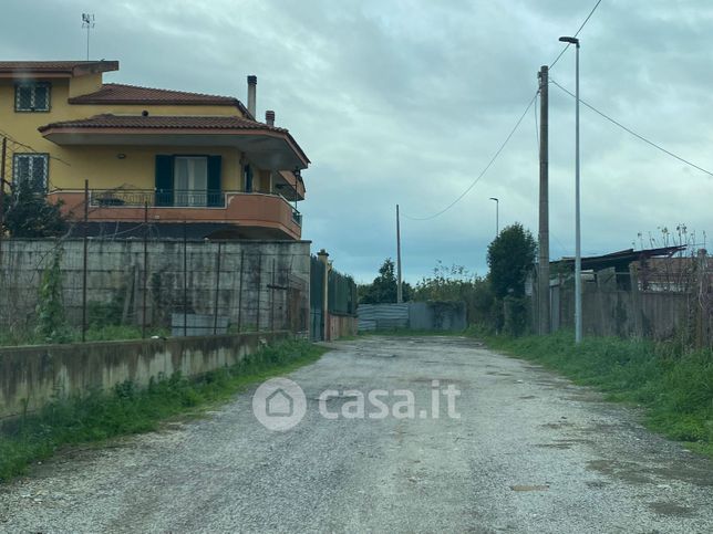 Terreno agricolo in commerciale in Viale Europa 1