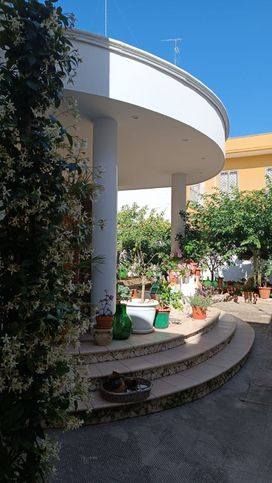 Appartamento in residenziale in Via Leonida Flascassovitti