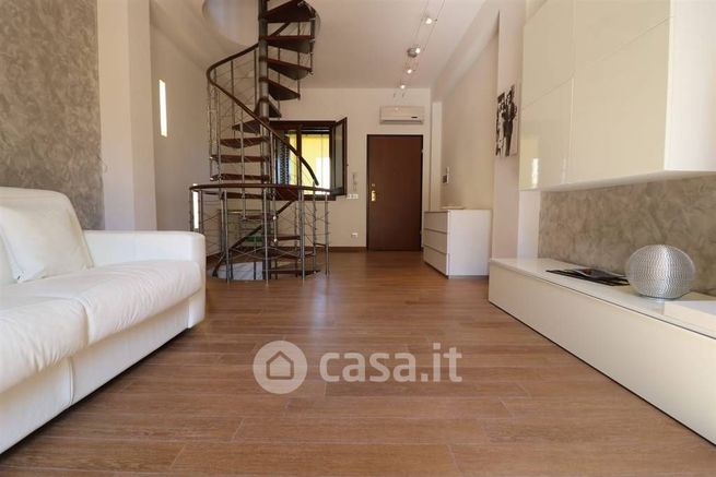 Villa in residenziale in 