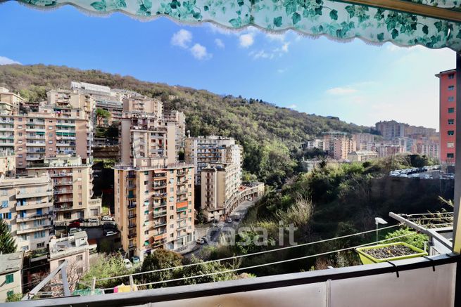 Appartamento in residenziale in Viale Virginia Centurione Bracelli