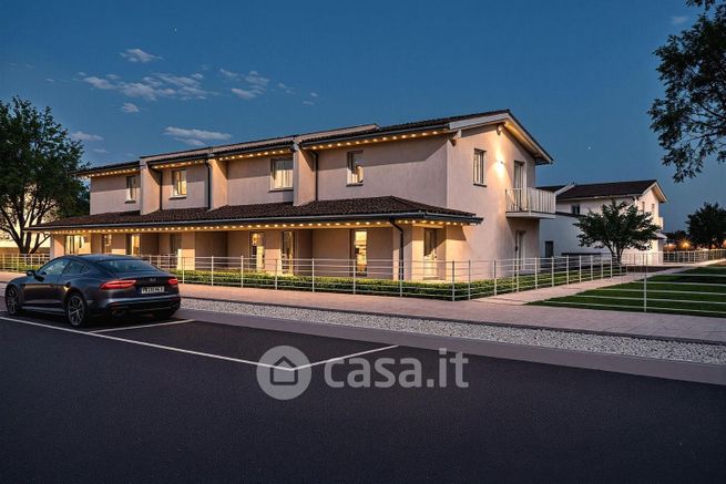 Villetta a schiera in residenziale in Via Alessandro manzoni 87