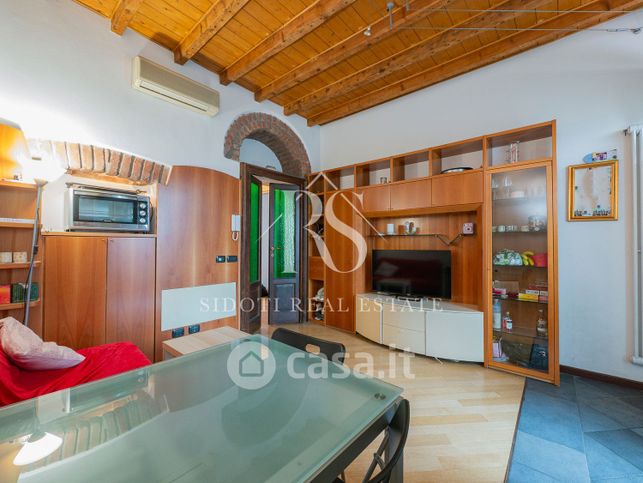 Appartamento in residenziale in Via San Gregorio 4